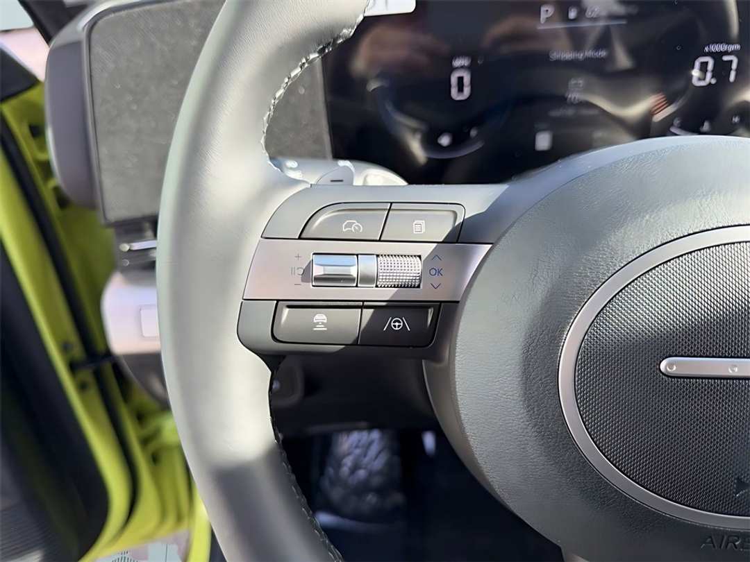 2026 Hyundai Kona SEL Premium - Image 16