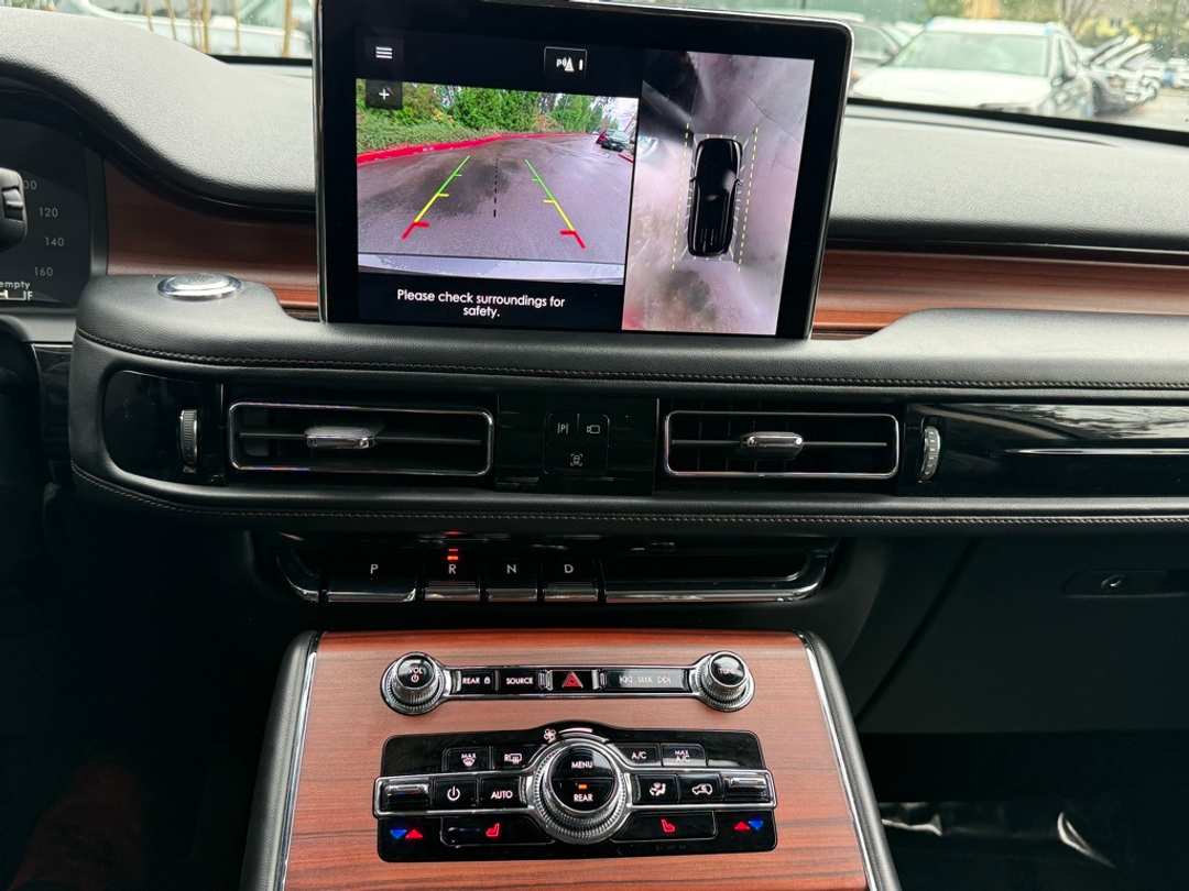 2023 Lincoln Aviator Reserve - Image 38