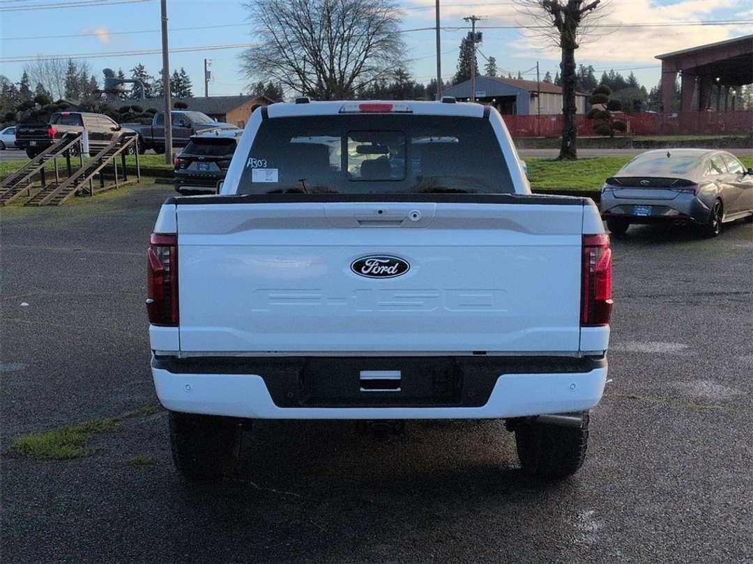 2026 Ford F-150 XLT - Image 4