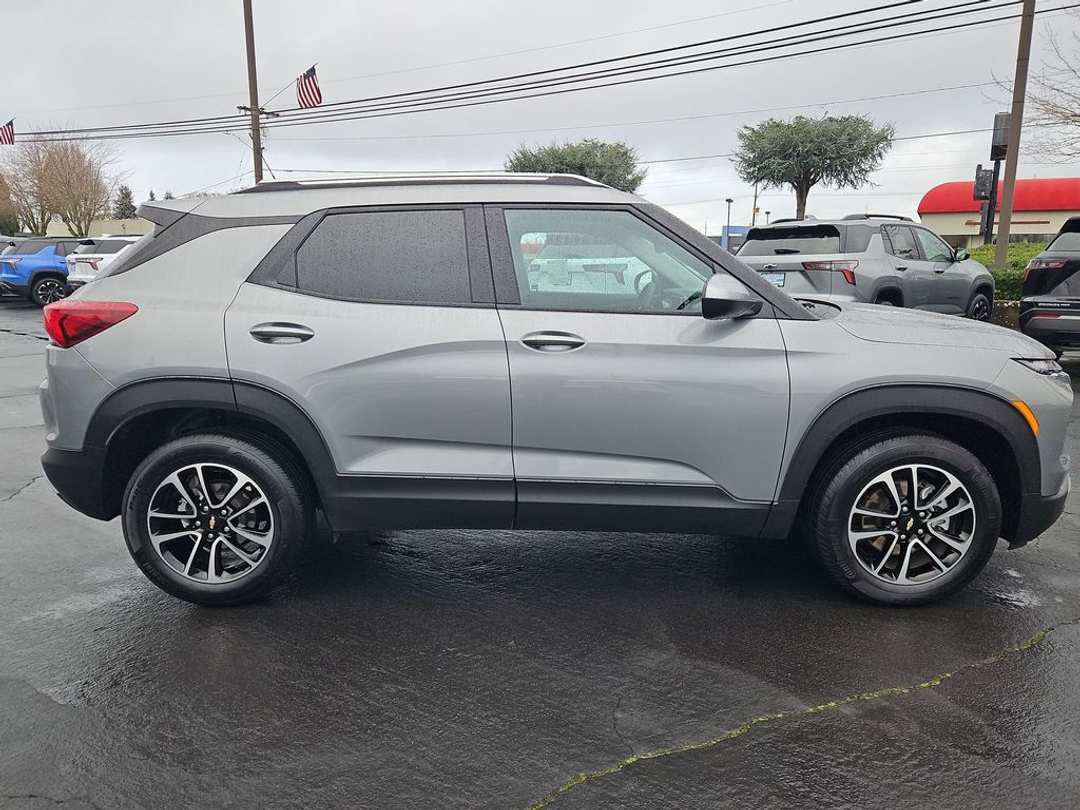 2025 Chevrolet Trailblazer LT - Image 7