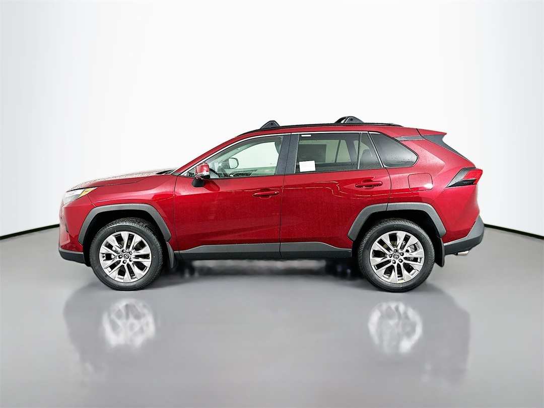 2025 Toyota Rav4 XLE Premium - Image 4