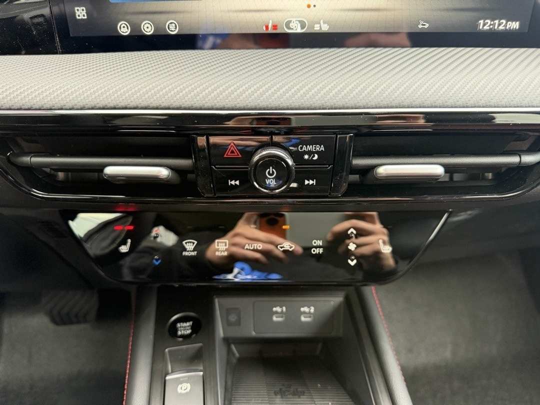 2026 Nissan Kicks SR - Image 22