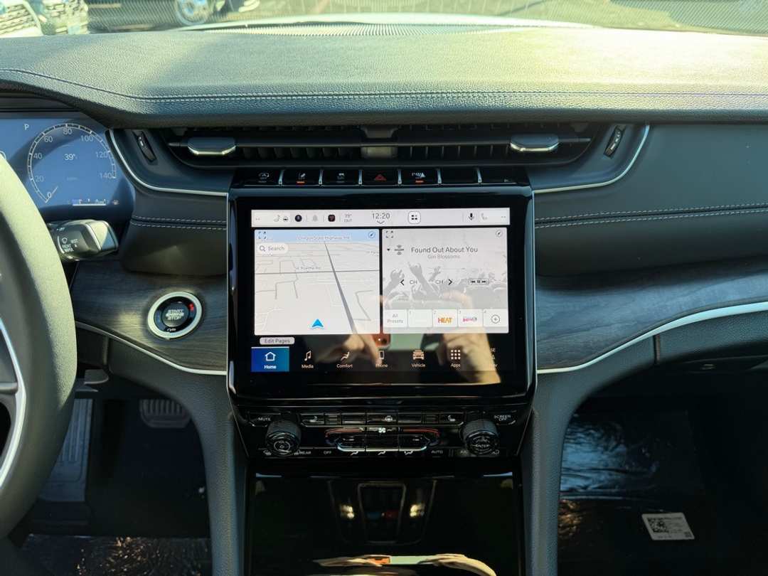 2025 Jeep Grand Cherokee Limited - Image 22