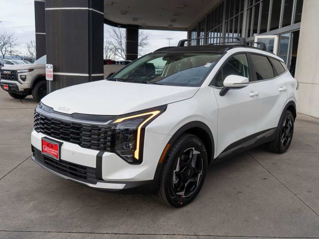 2026 Kia Sportage EX - Image 3