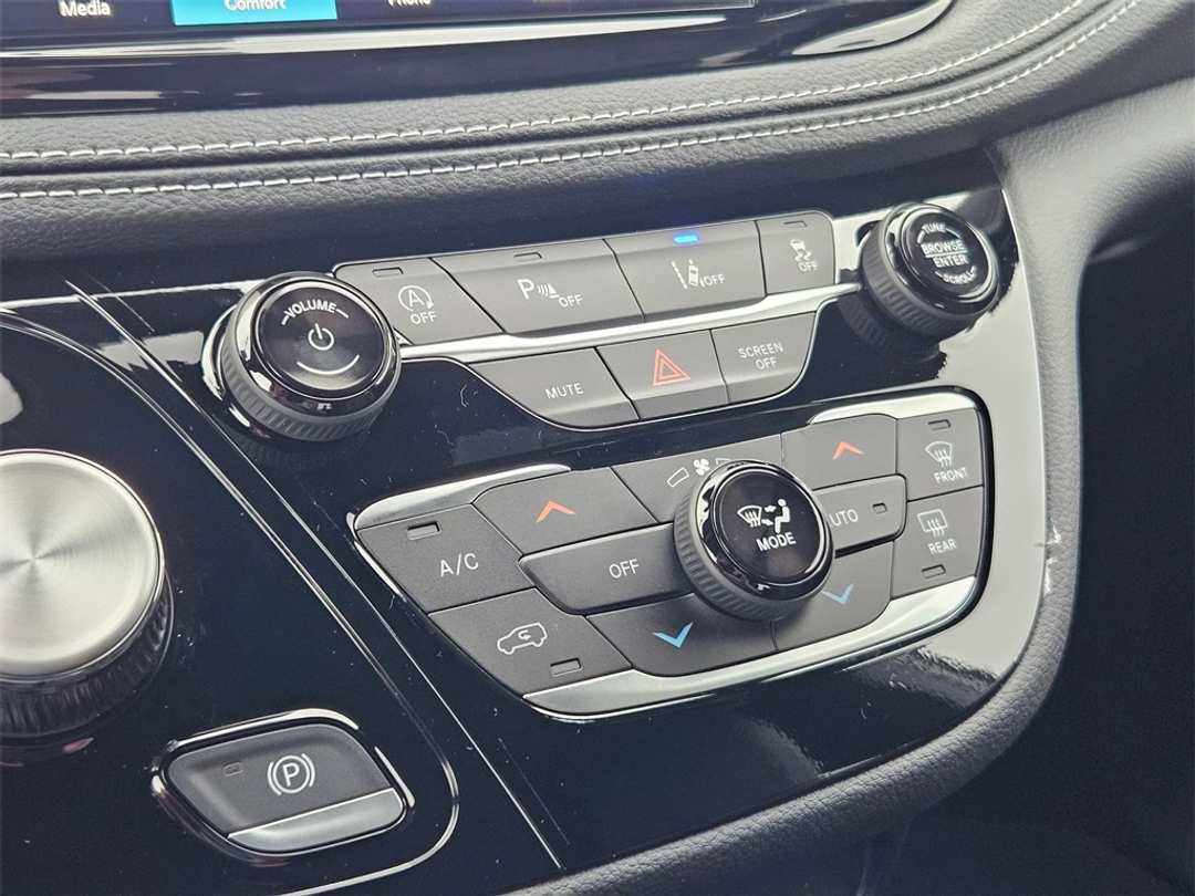 2026 Chrysler Pacifica Select - Image 22