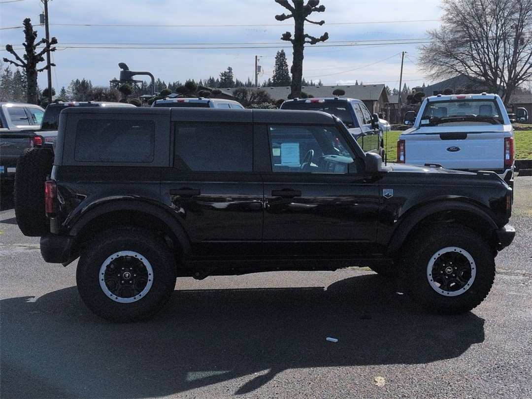 2025 Ford Bronco Big Bend - Image 6