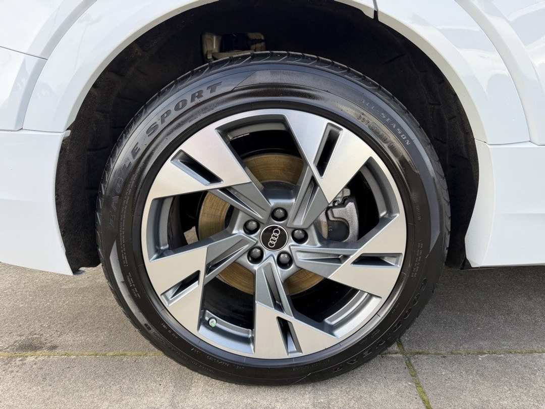 2022 Audi E-Tron sportback S line Premium - Image 9