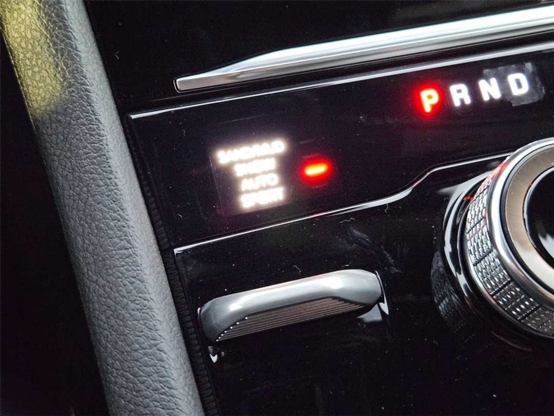 2025 Jeep Grand Cherokee Limited - Image 26