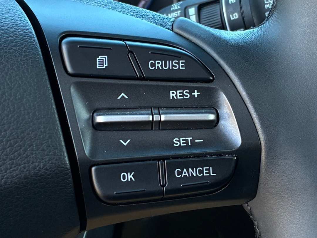 2021 Hyundai Kona Limited - Image 13