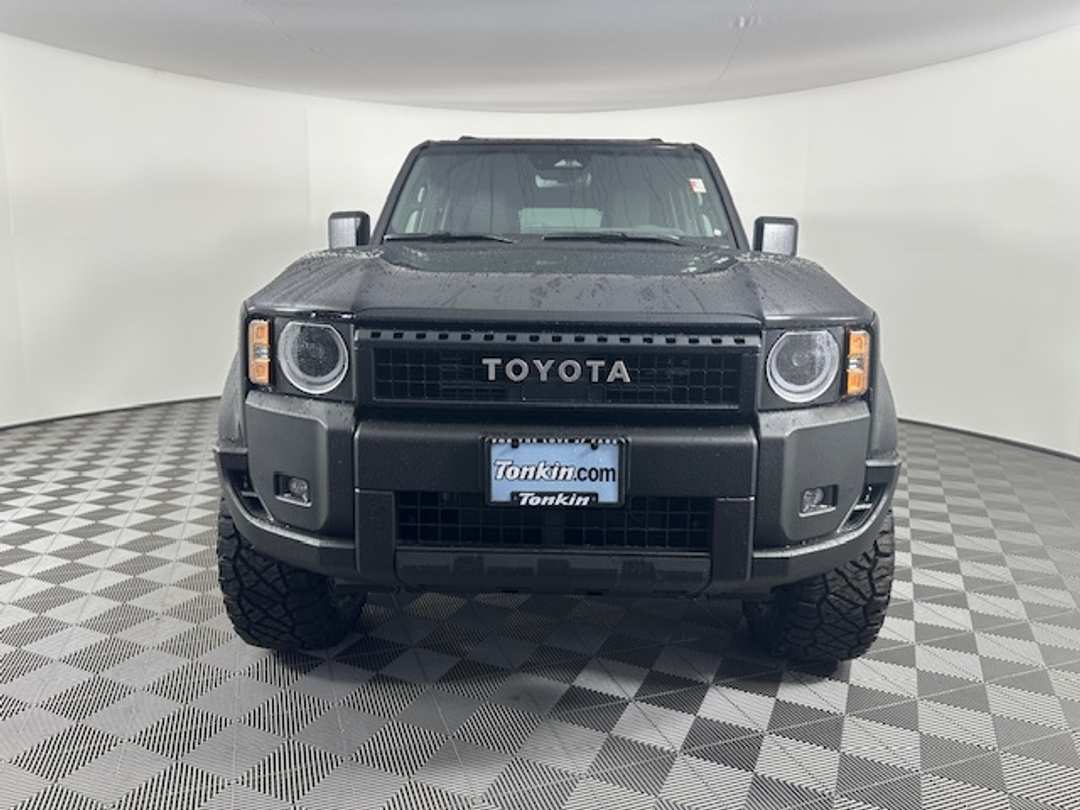 Toyota Land Cruiser - Image 6