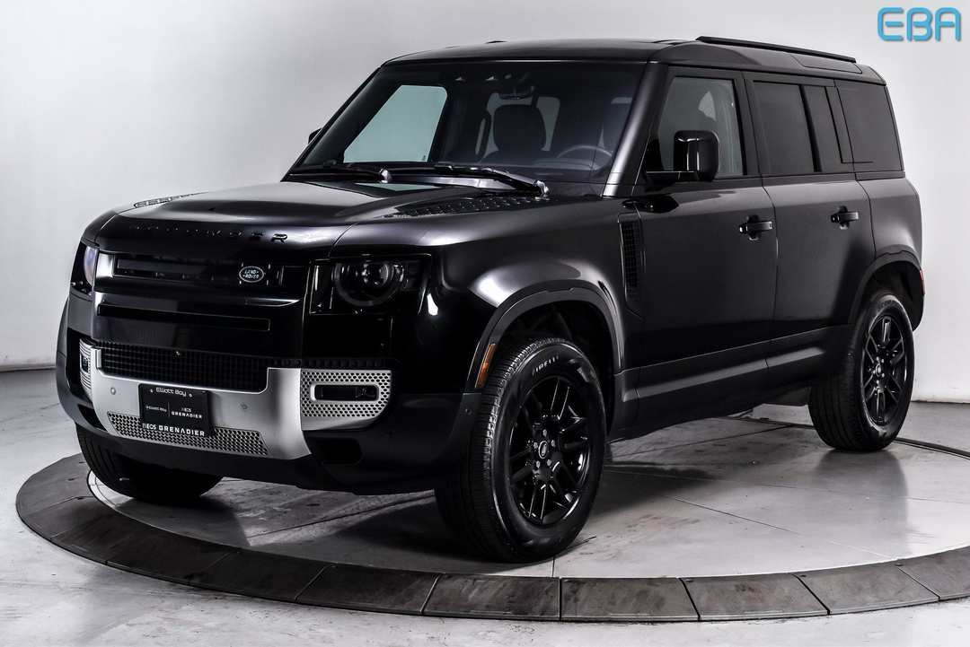 2025 Land Rover Defender 110 S - Image 2