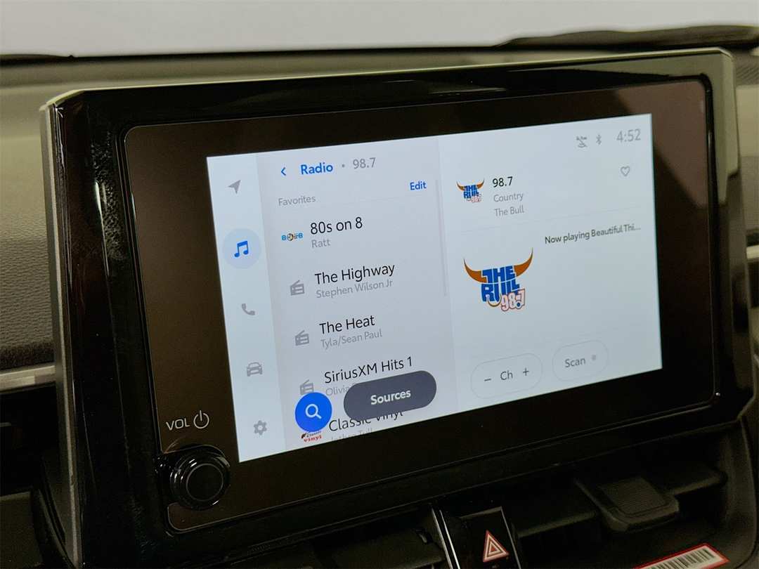 2026 Toyota Corolla Cross L - Image 15