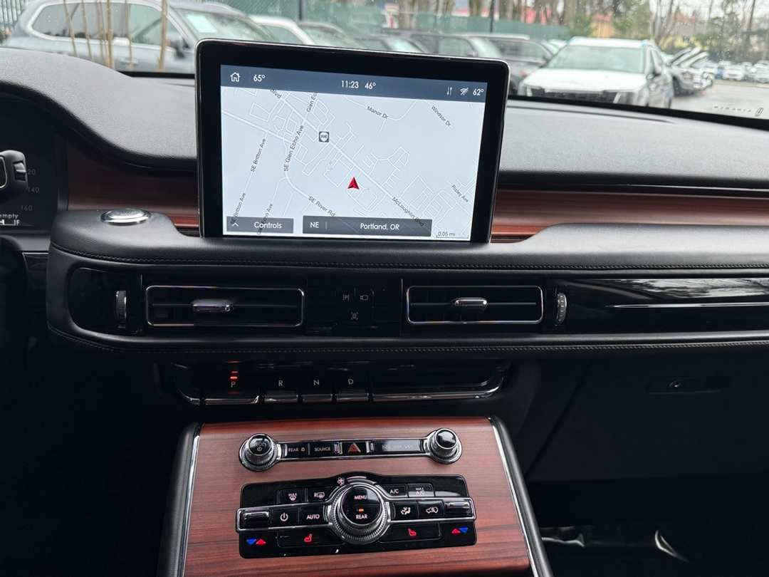 2023 Lincoln Aviator Reserve - Image 35