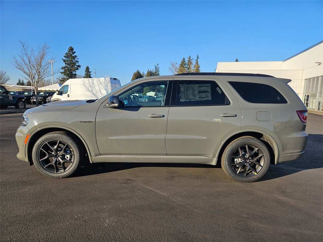 2026 Dodge Durango GT Plus HEMI V8 - Image 3