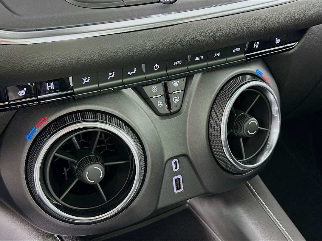 2025 Chevrolet Blazer LT - Image 17