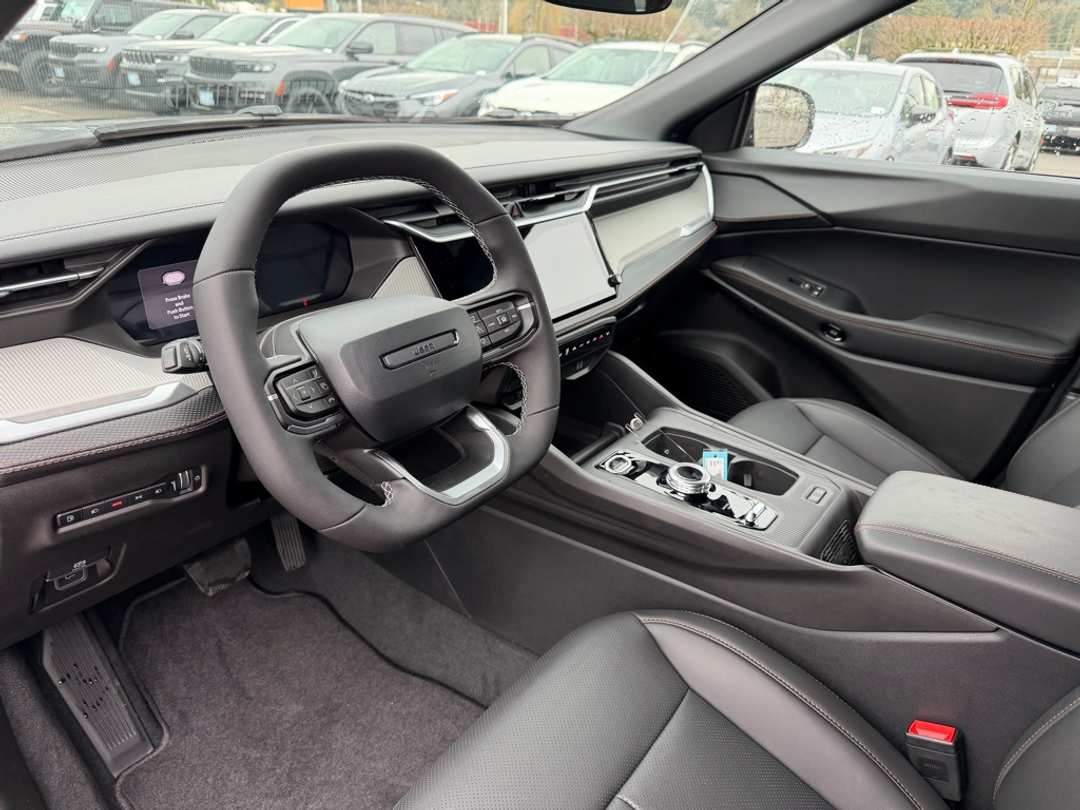 2026 Jeep Cherokee Laredo - Image 16