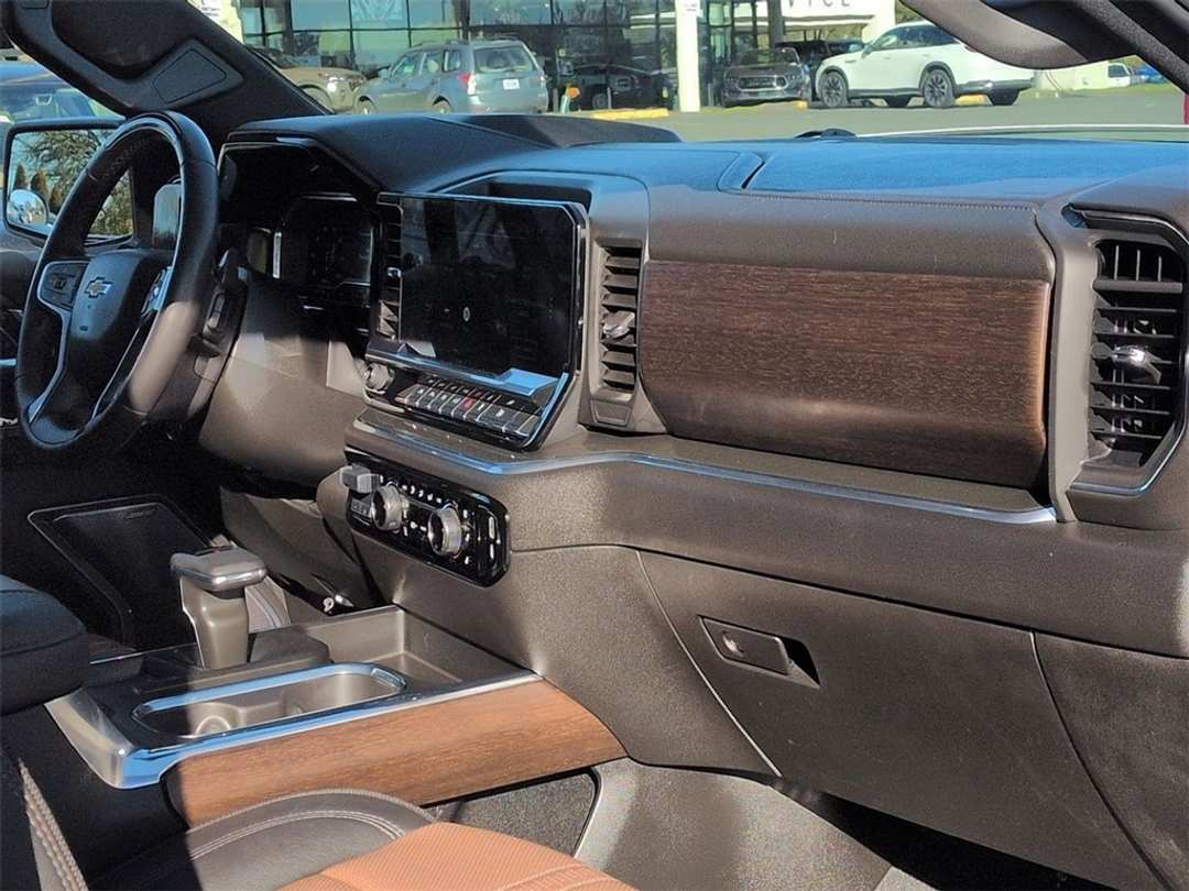 2024 Chevrolet Silverado 1500 High Country - Image 33