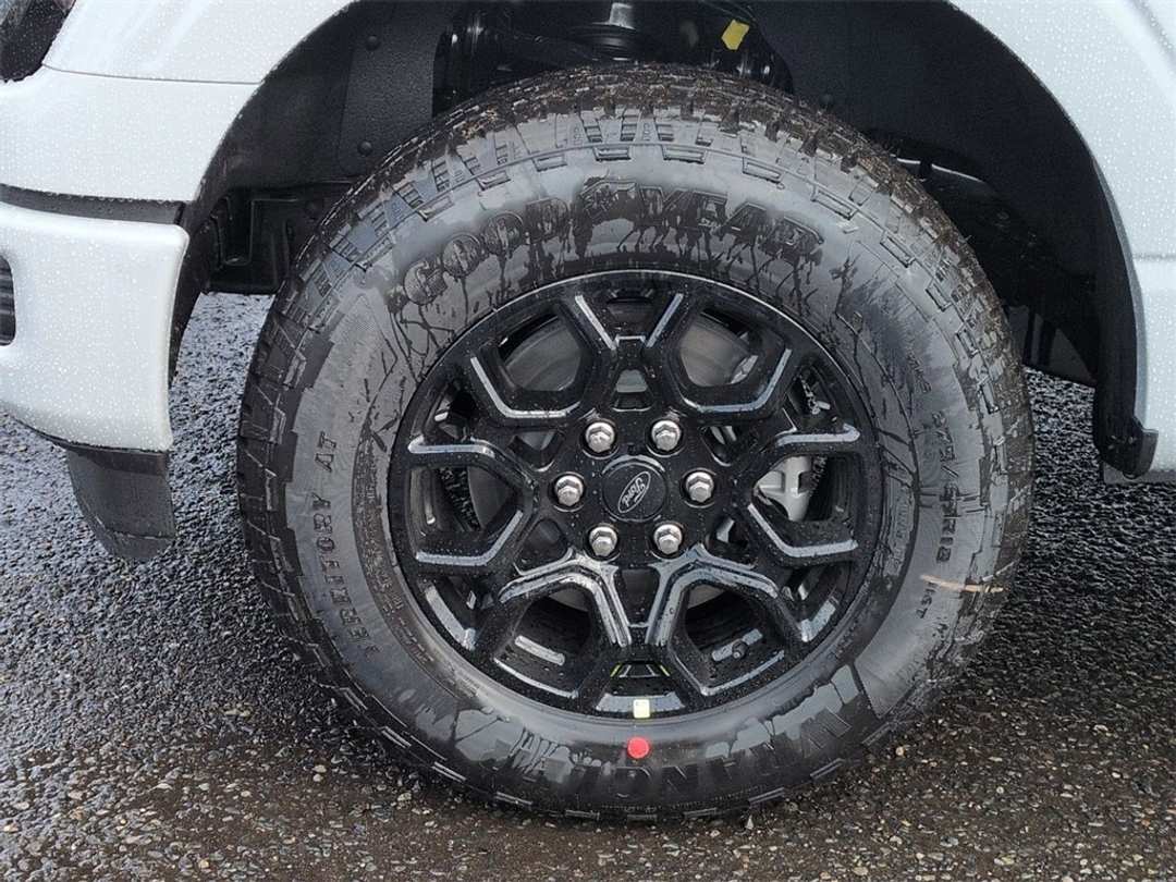 2026 Ford F-150 XLT - Image 32