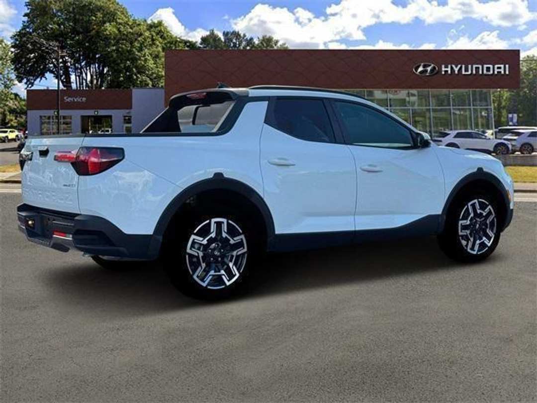 2026 Hyundai Santa Cruz Limited - Image 8