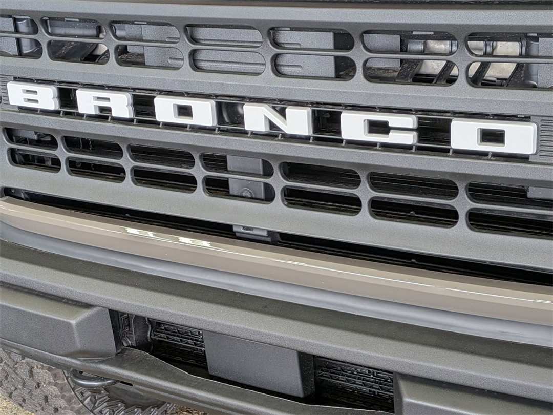 2025 Ford Bronco Base - Image 22