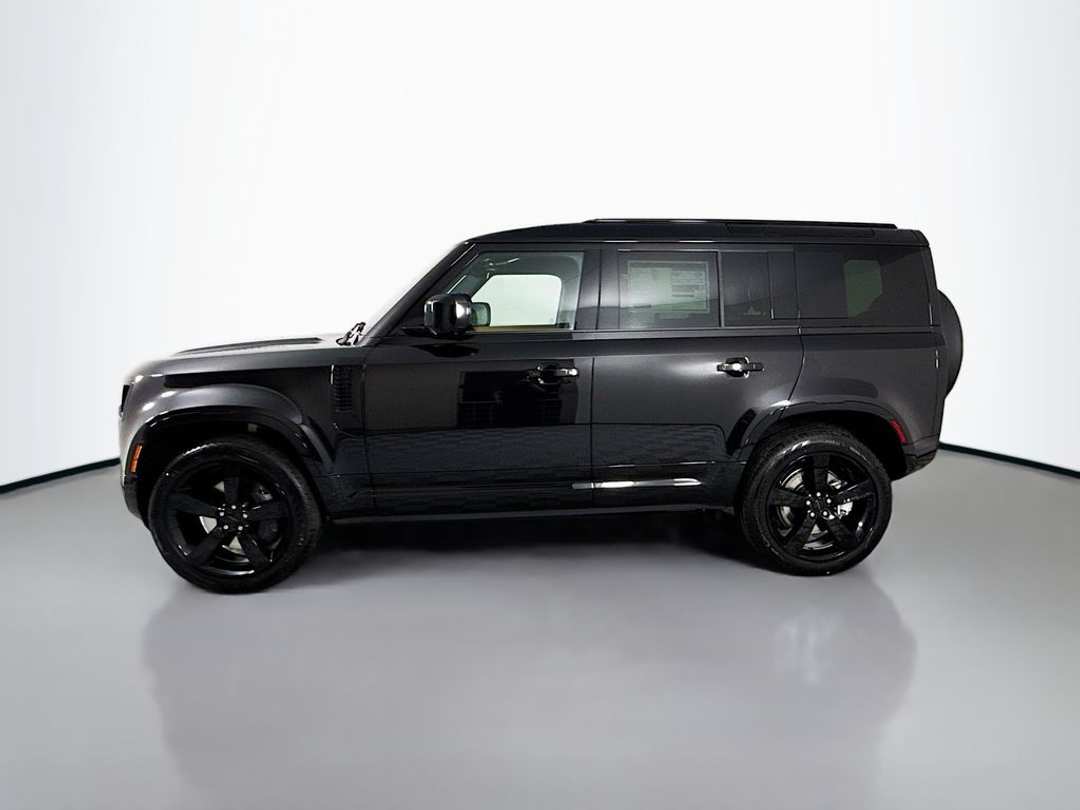 2026 Land Rover Defender 110 XDynamic SE - Image 2