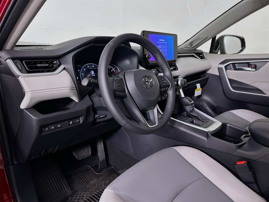 2025 Toyota Rav4 XLE Premium - Image 9