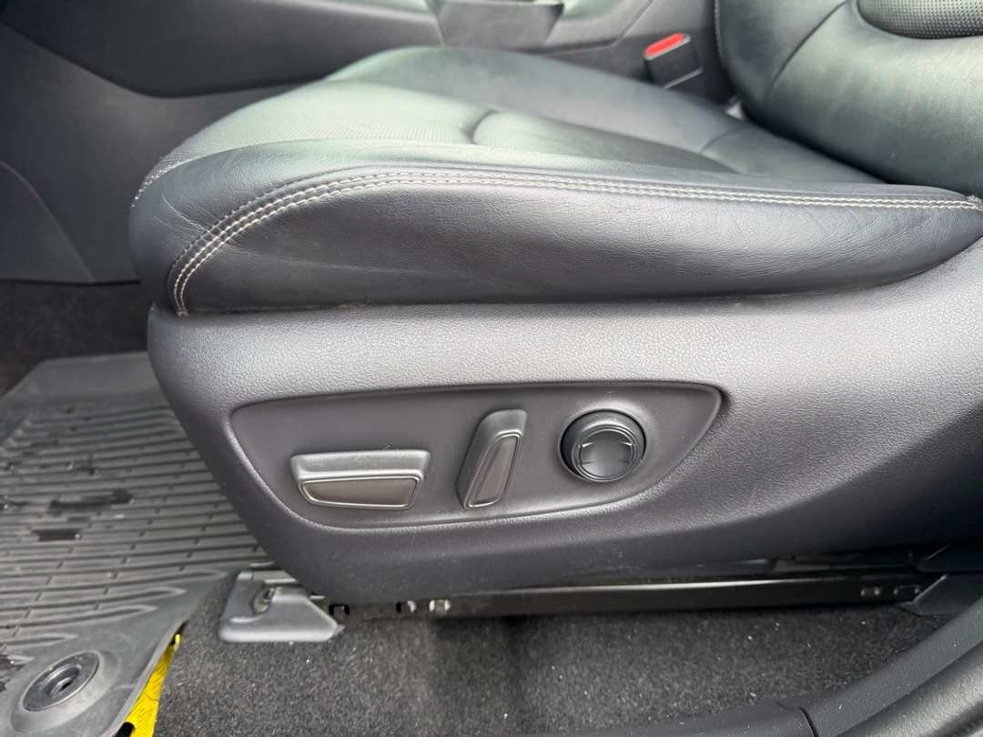 2019 Toyota Rav4 Limited - Image 15