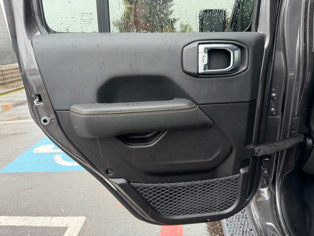 2026 Jeep Wrangler Sahara - Image 28