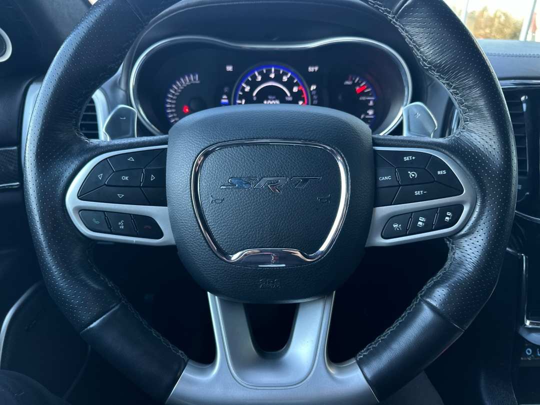 2021 Jeep Grand Cherokee SRT - Image 23