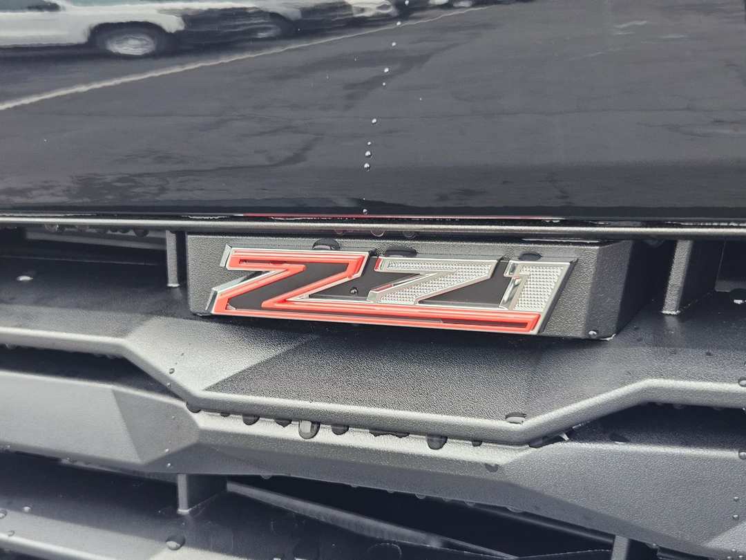 2026 Chevrolet Colorado Z71 - Image 38