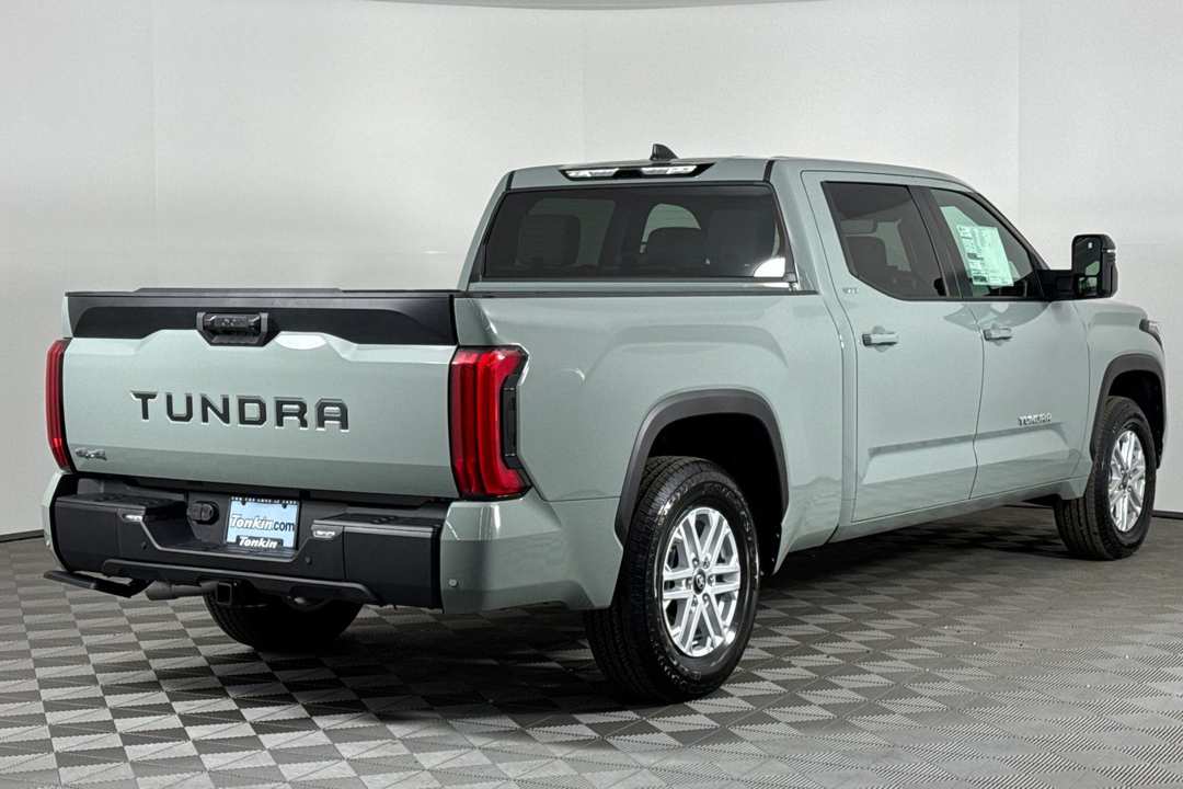 2025 Toyota Tundra SR5 - Image 4