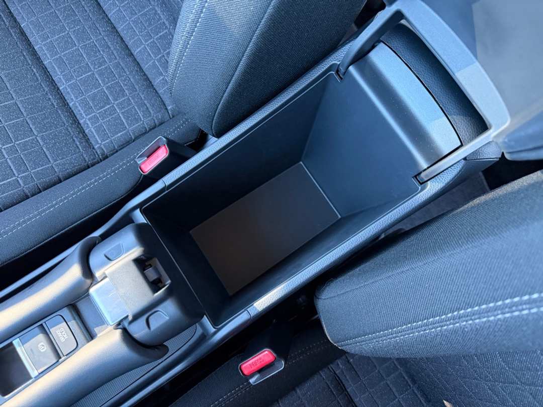 2025 Honda HR-V LX - Image 28