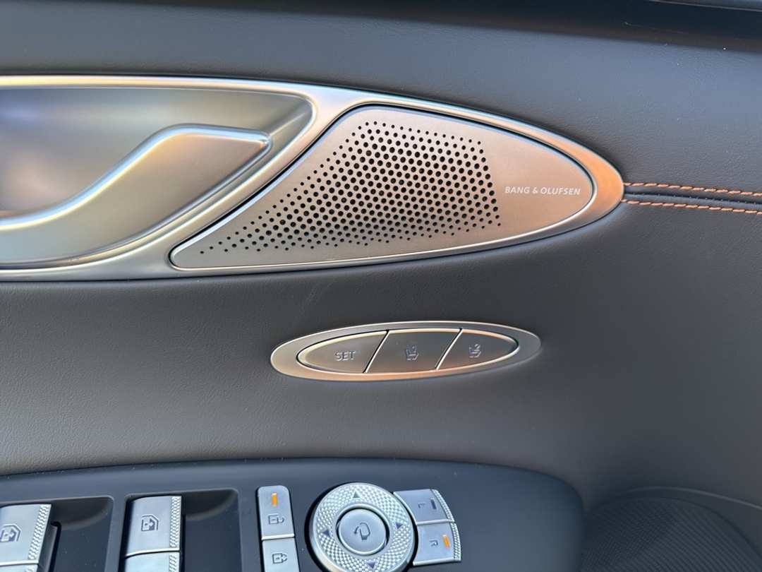 2026 Genesis Gv70 2.5T Sport Prestige - Image 17