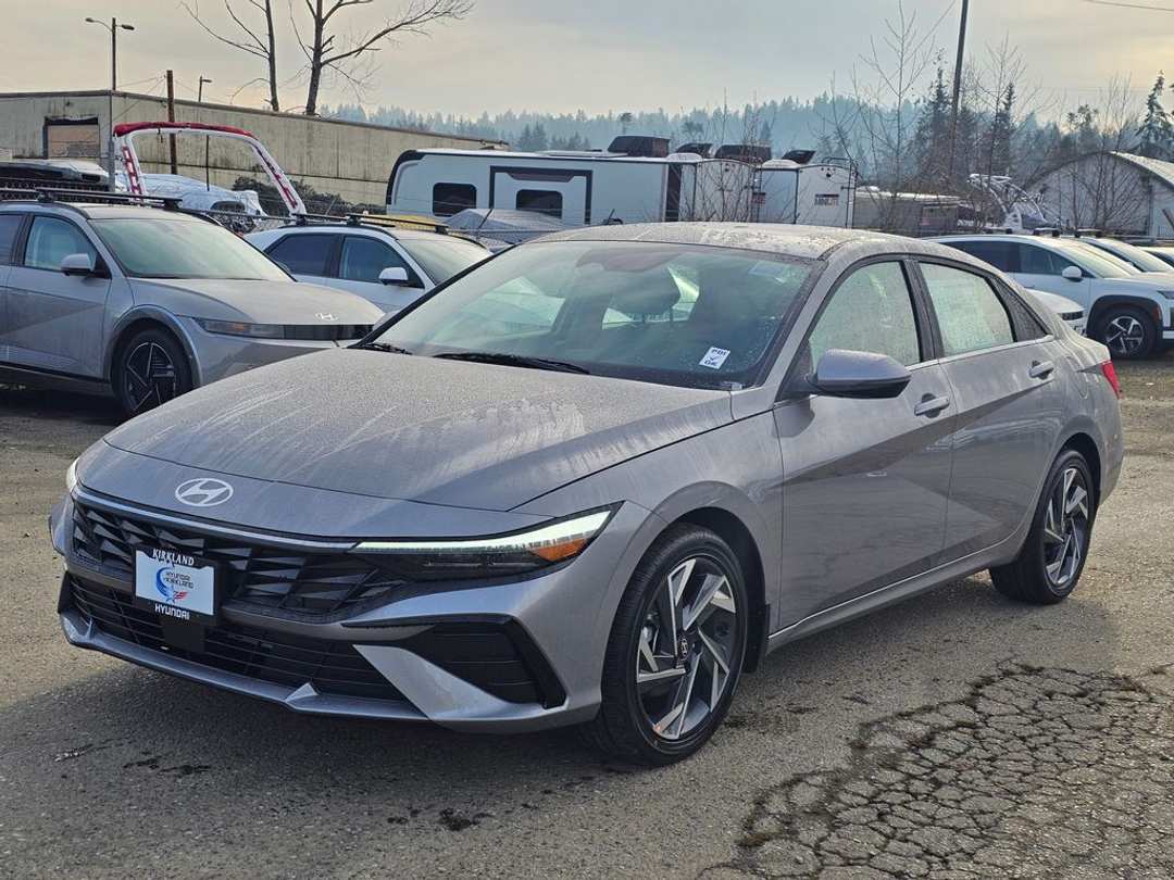 2026 Hyundai Elantra Limited - Image 3