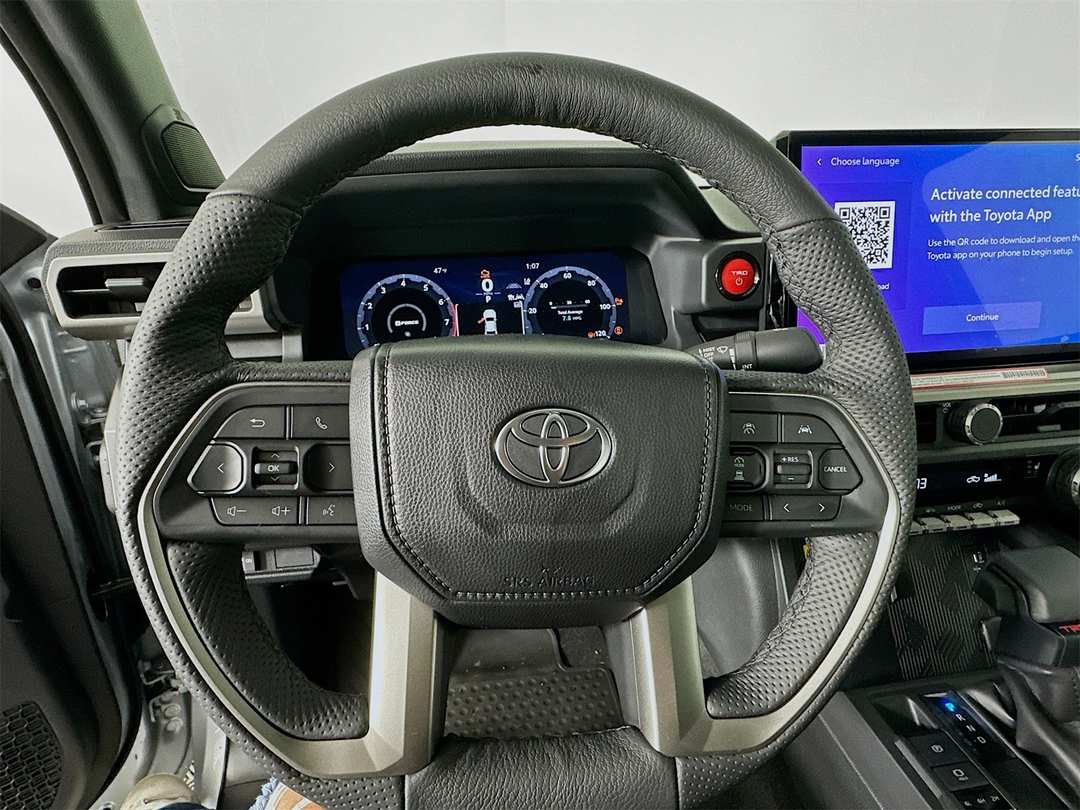 2025 Toyota Tacoma TRD Off Road - Image 11