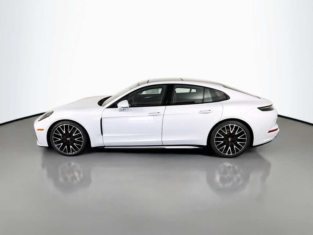 2026 Porsche Panamera - Image 2