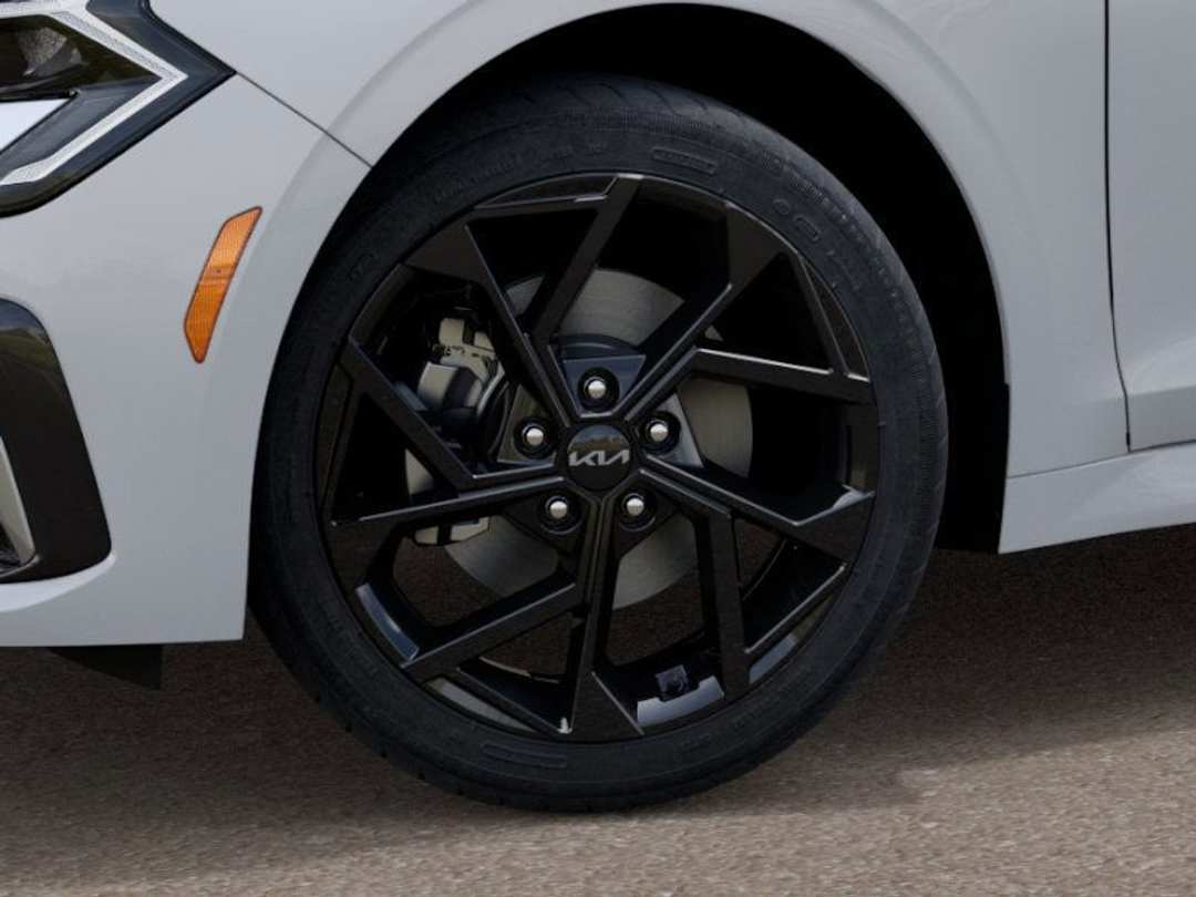 2026 Kia K5 GTLine - Image 9