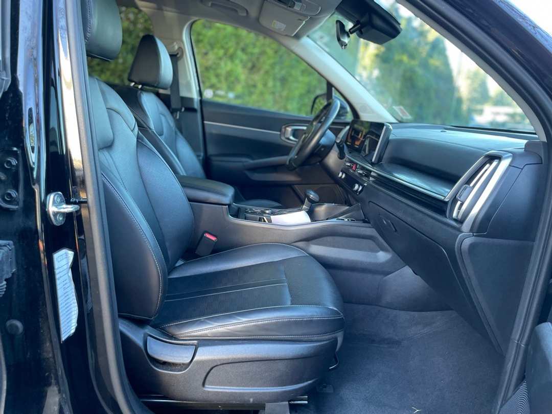 2024 Kia Sorento S - Image 20