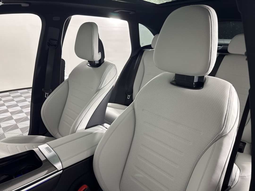 2026 Mercedes-Benz GLC GLC 300 - Image 25