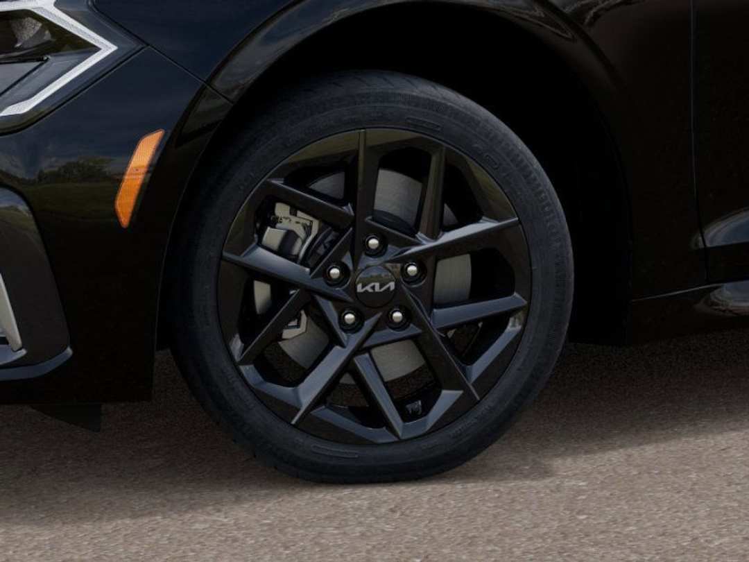 2026 Kia K5 LXS - Image 9