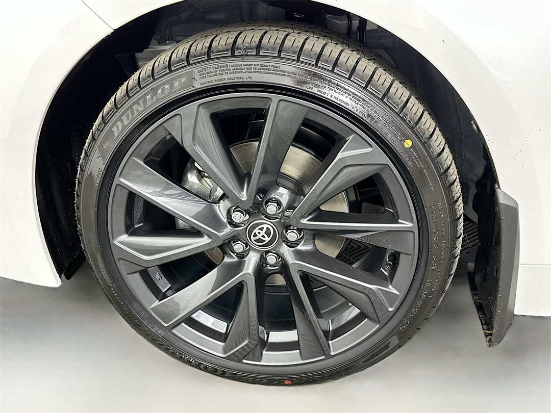 2026 Toyota Corolla SE - Image 29