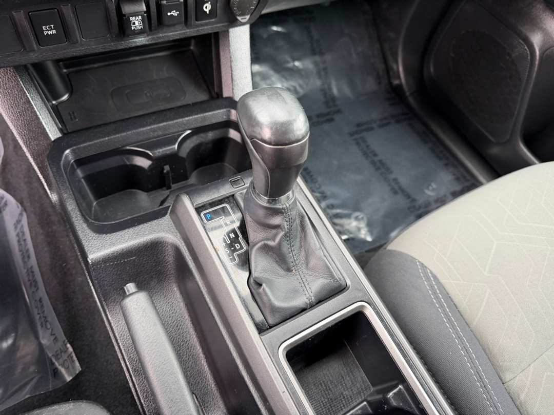 2020 Toyota Tacoma TRD Sport - Image 26