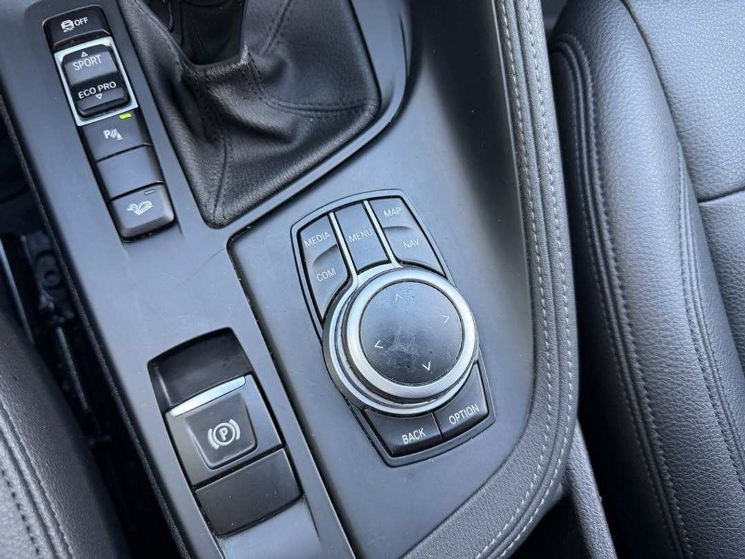 2020 BMW X1 xDrive28i - Image 28