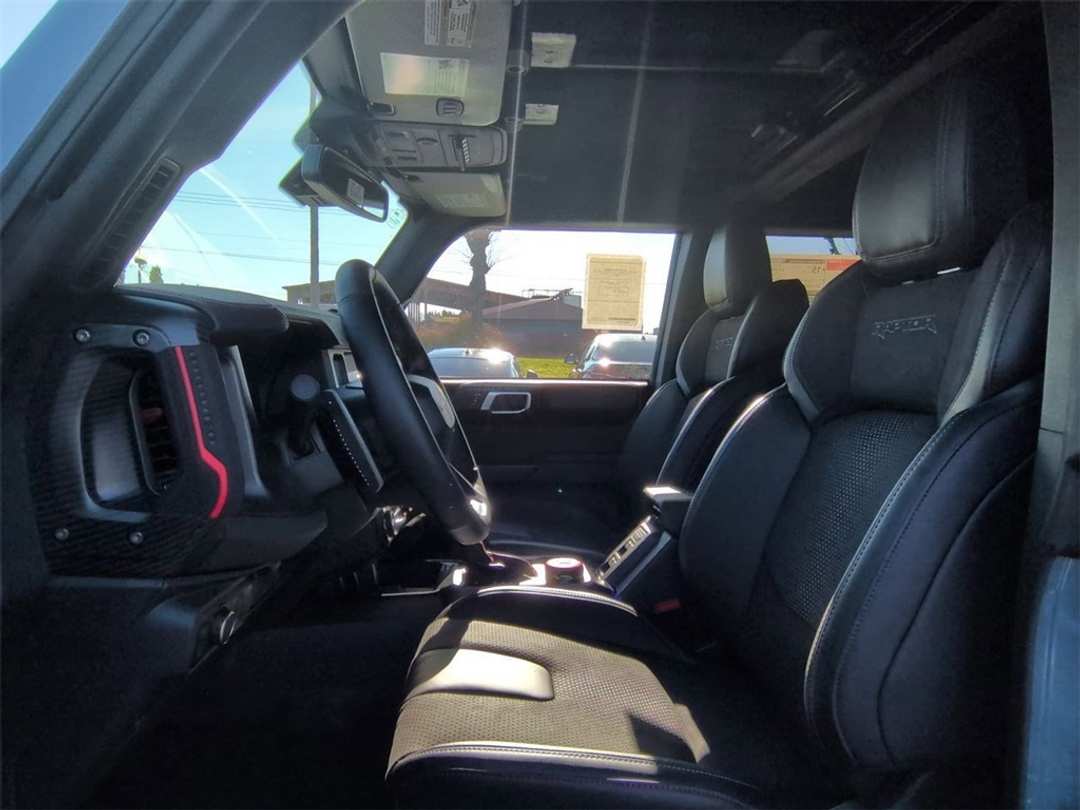 2025 Ford Bronco Raptor - Image 12