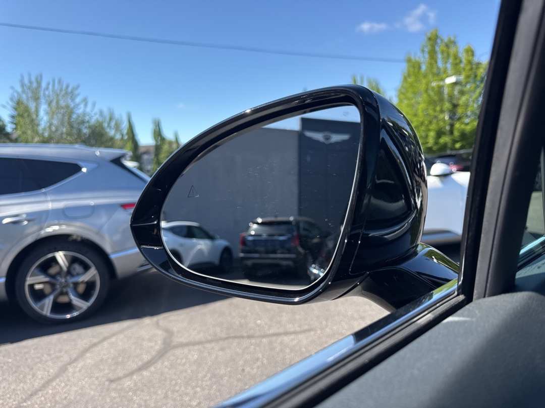 2026 Genesis Electrified Gv70 - Image 41