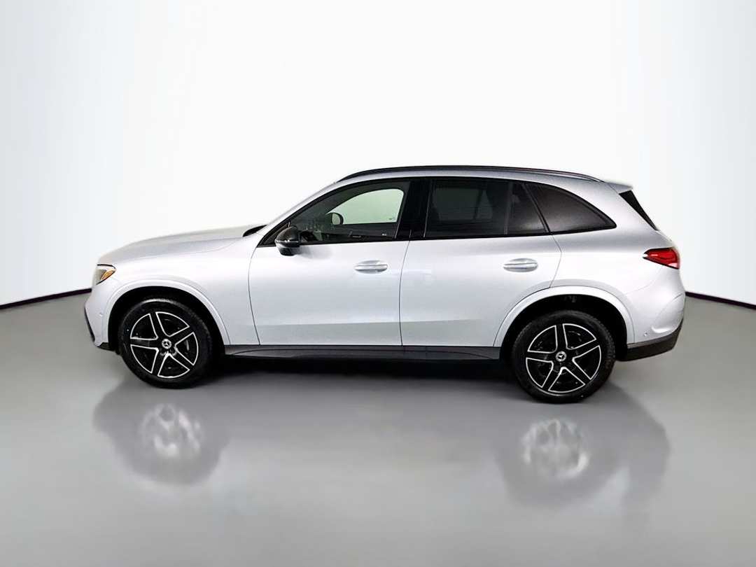 2026 Mercedes-Benz GLC GLC 300 - Image 2