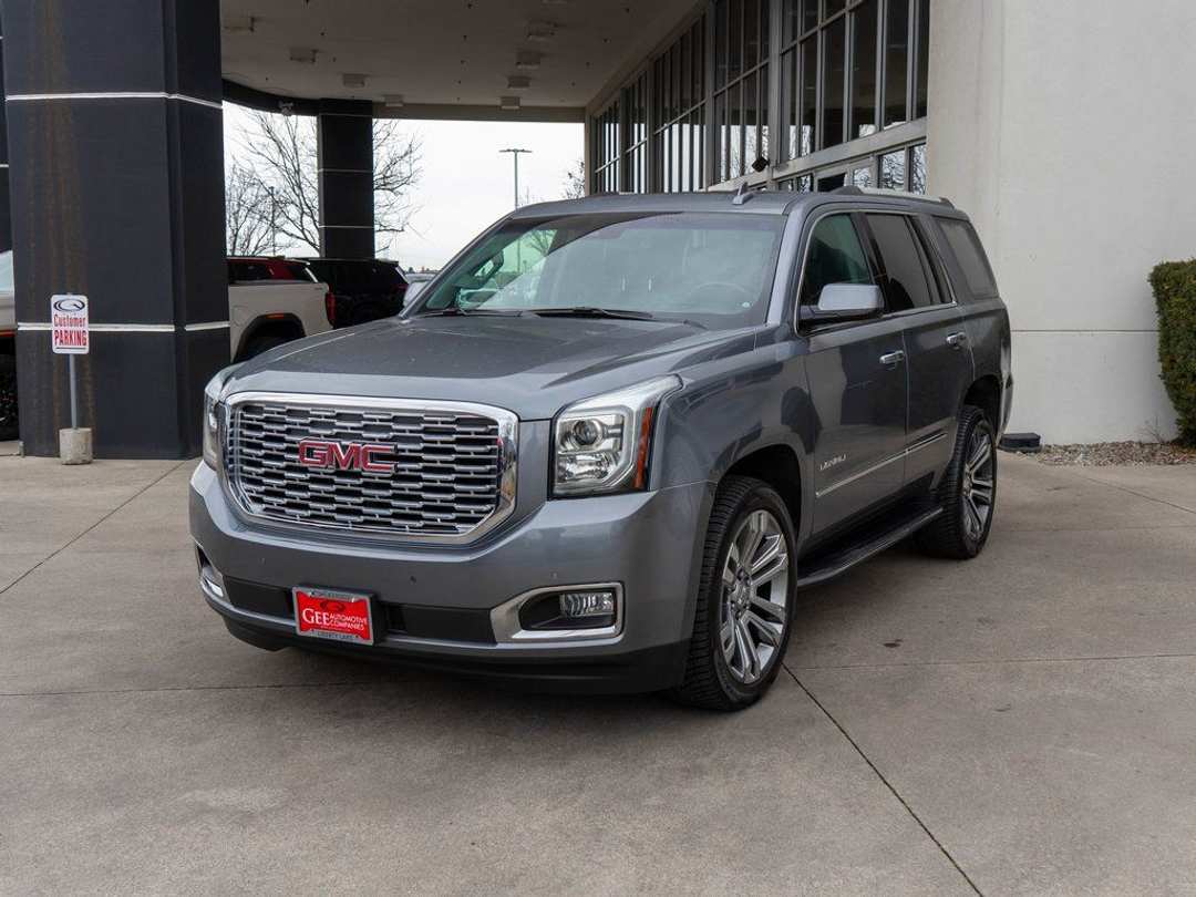 2019 GMC Yukon Denali - Image 3
