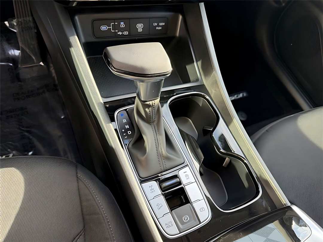 2026 Hyundai Tucson SEL - Image 25