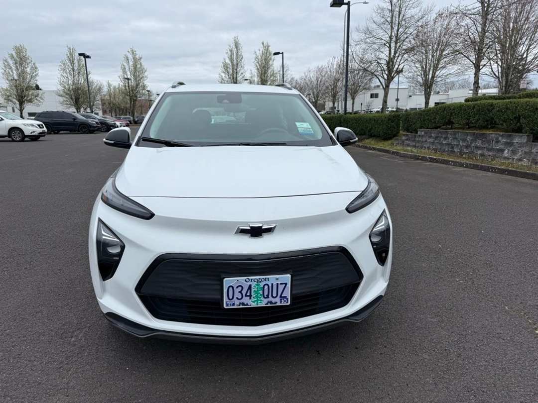 2023 Chevrolet Bolt Euv LT - Image 2