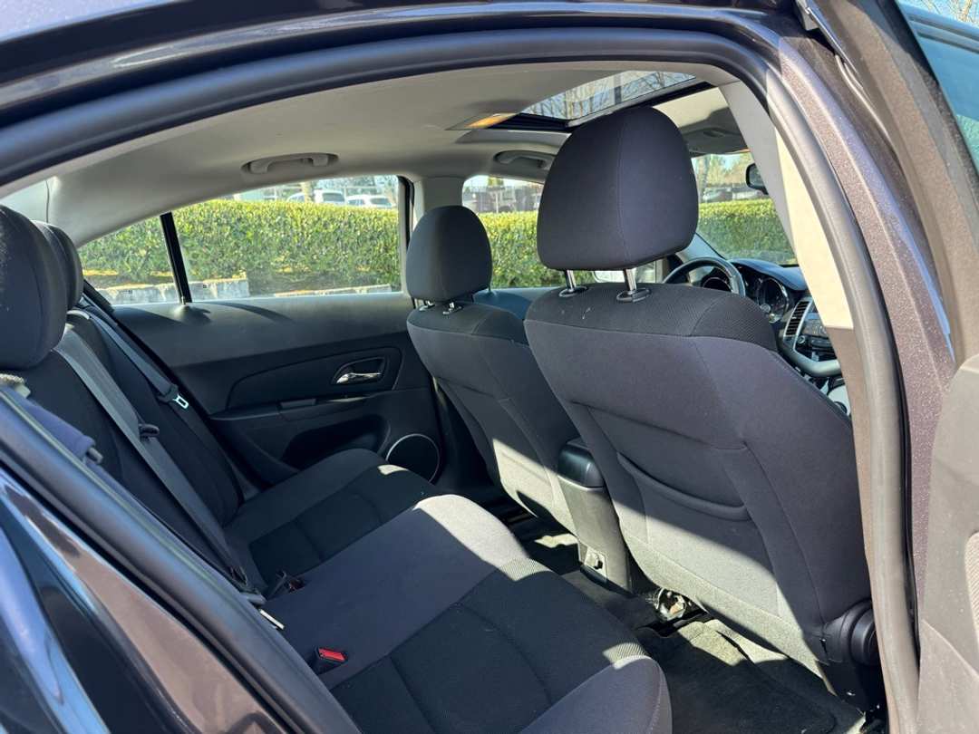 2014 Chevrolet Cruze 1LT - Image 20